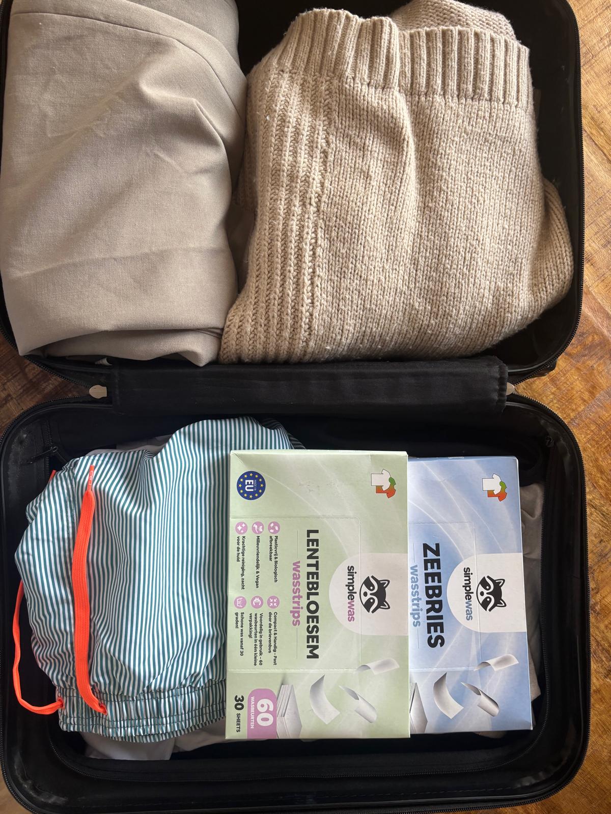 Handwas op reis: stap-voor-stap kleding wassen met wasstrips - Simplewas