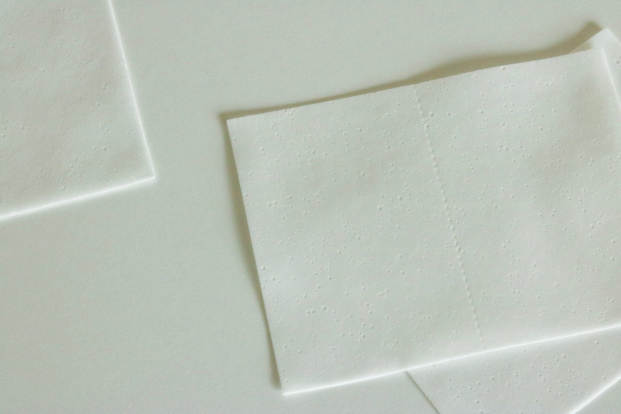 Witte wasstrips (wasmiddeldoeksjes): plasticvrij eco wasmiddel, compact voor op reis