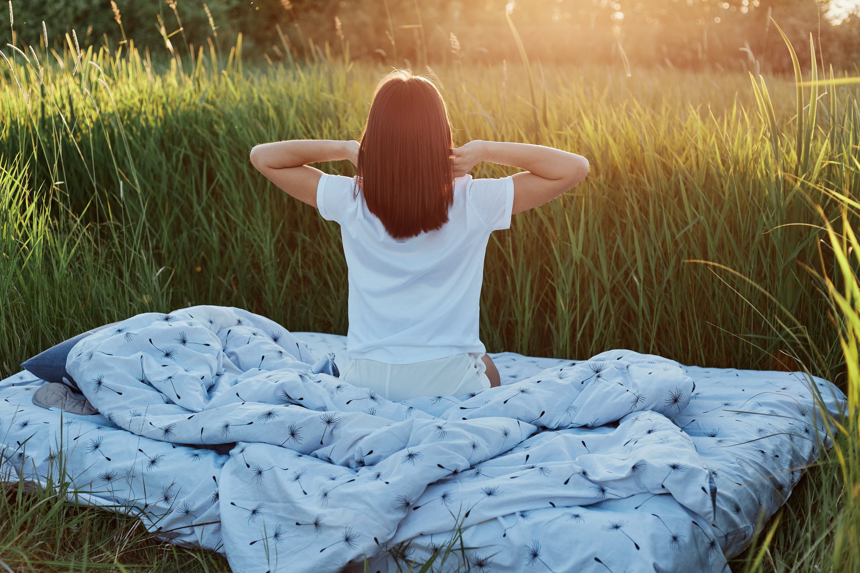 Zomerdekbed vs winterdekbed wassen: de verschillen en de beste aanpak - Simplewas